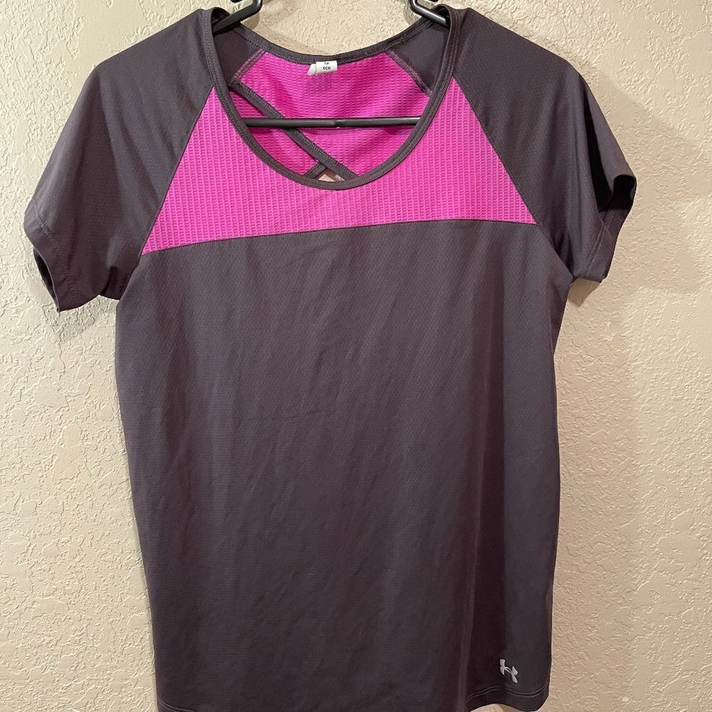 NWOT Women's Under Armour Workout Tee